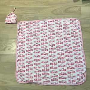 Monica & Andy Flamingo Coming Home Blanket and Top Knot Hat for Newborn Baby